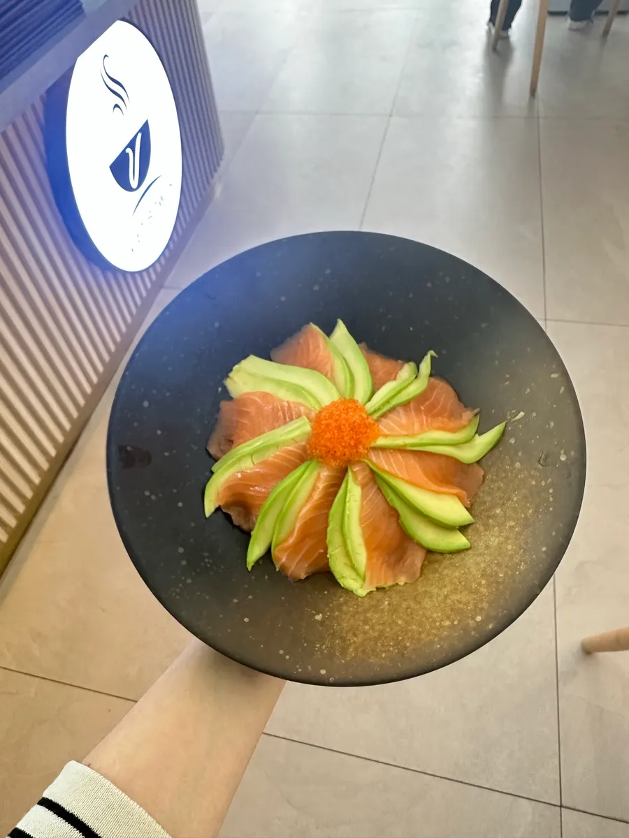 Chirashi Sake