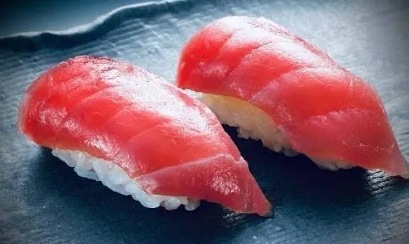 Nigiri Maguro / tuniak