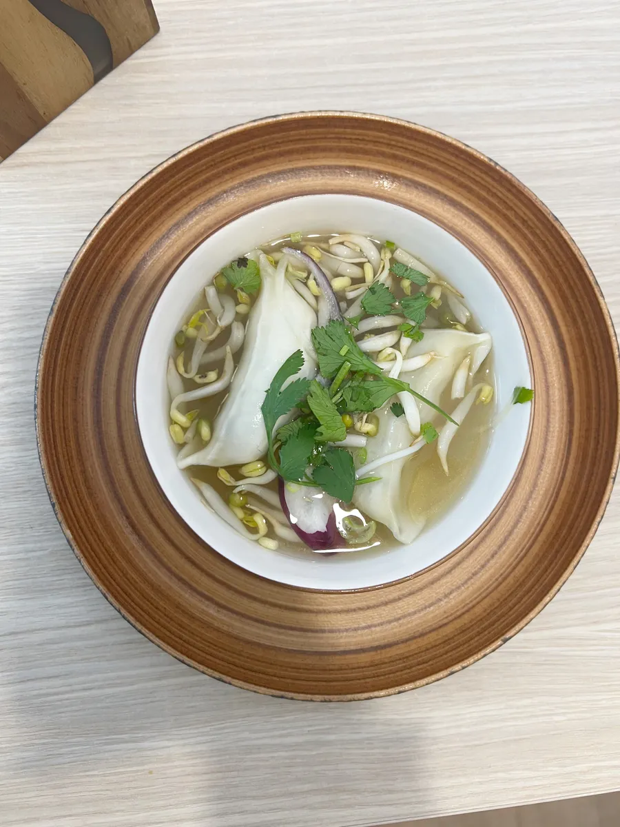 Gyoza soup (0,25 l)