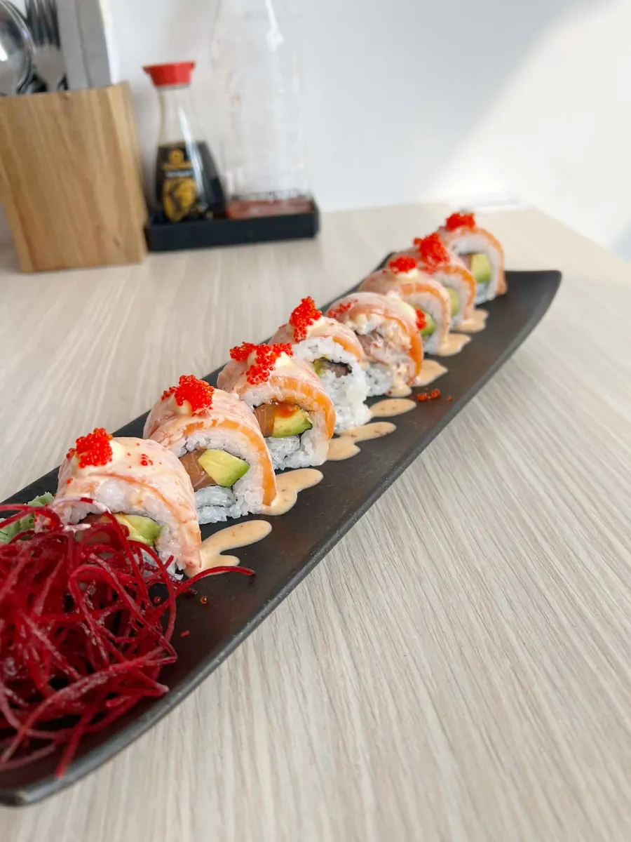 California Spicy Salmon Roll